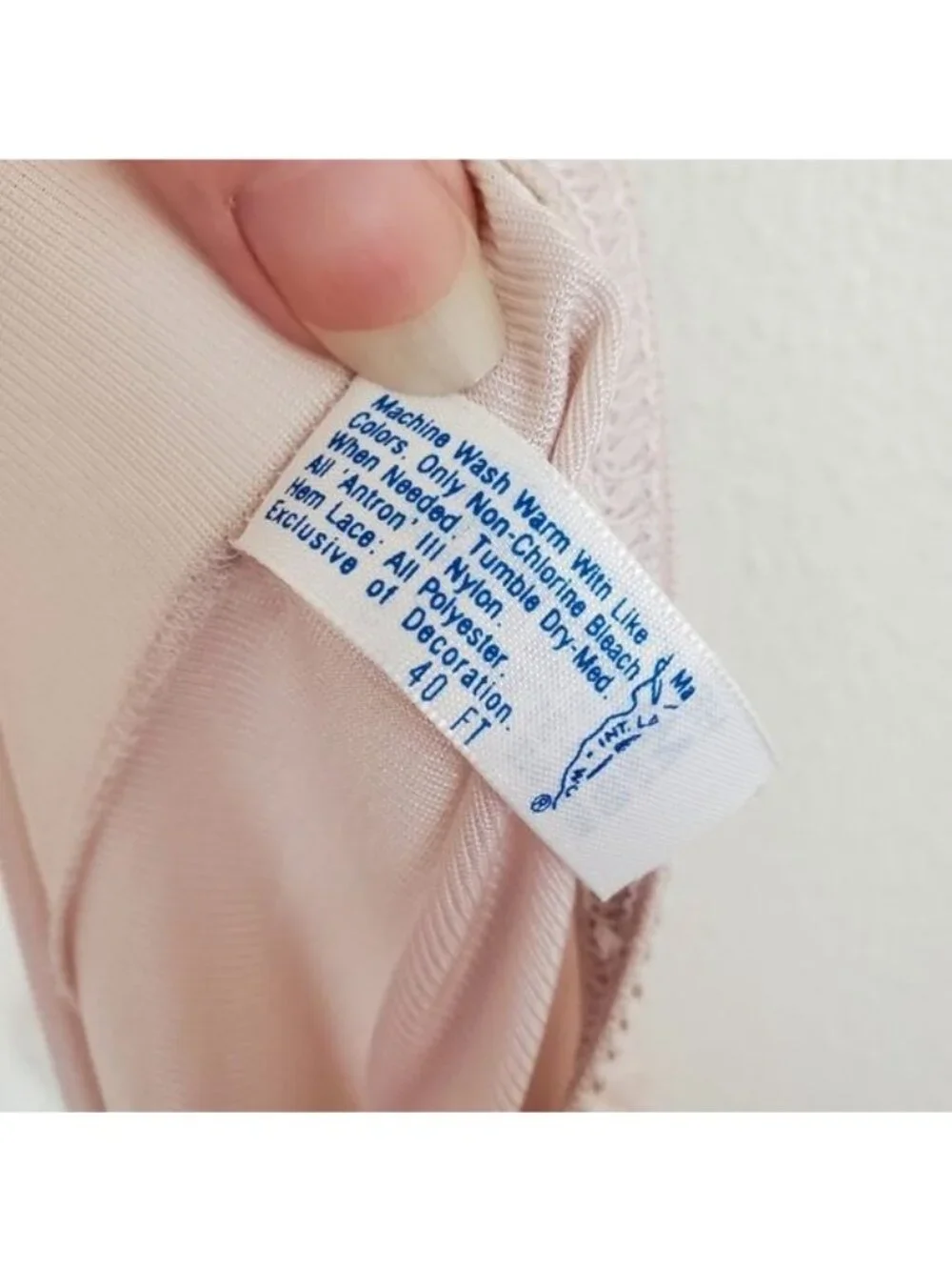Heartstrings by Maidenform vintage pale pink midi length slip union label